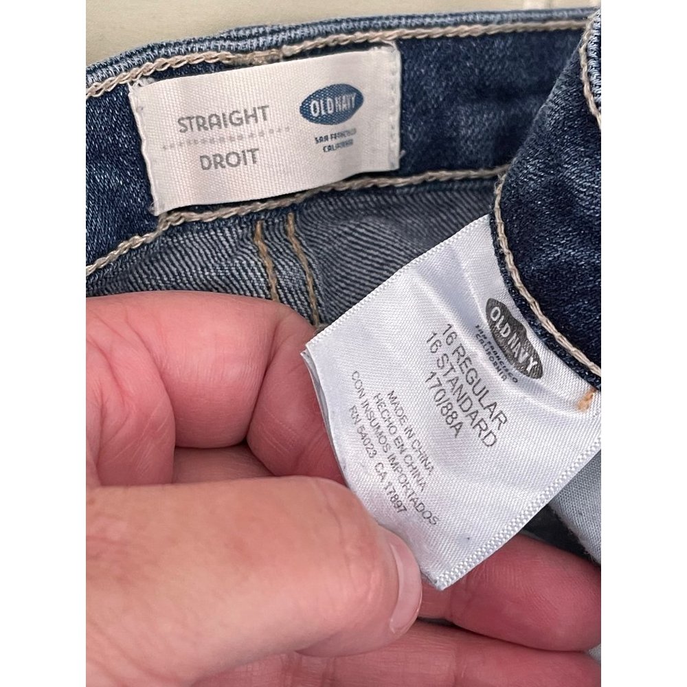 Old Navy Women's Dark Wash Straight Jeans - Picture 12 of 13